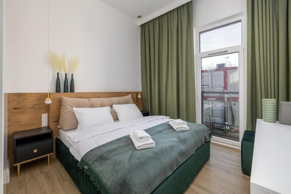 2-bedroom With Parking Near Metro * Warsaw